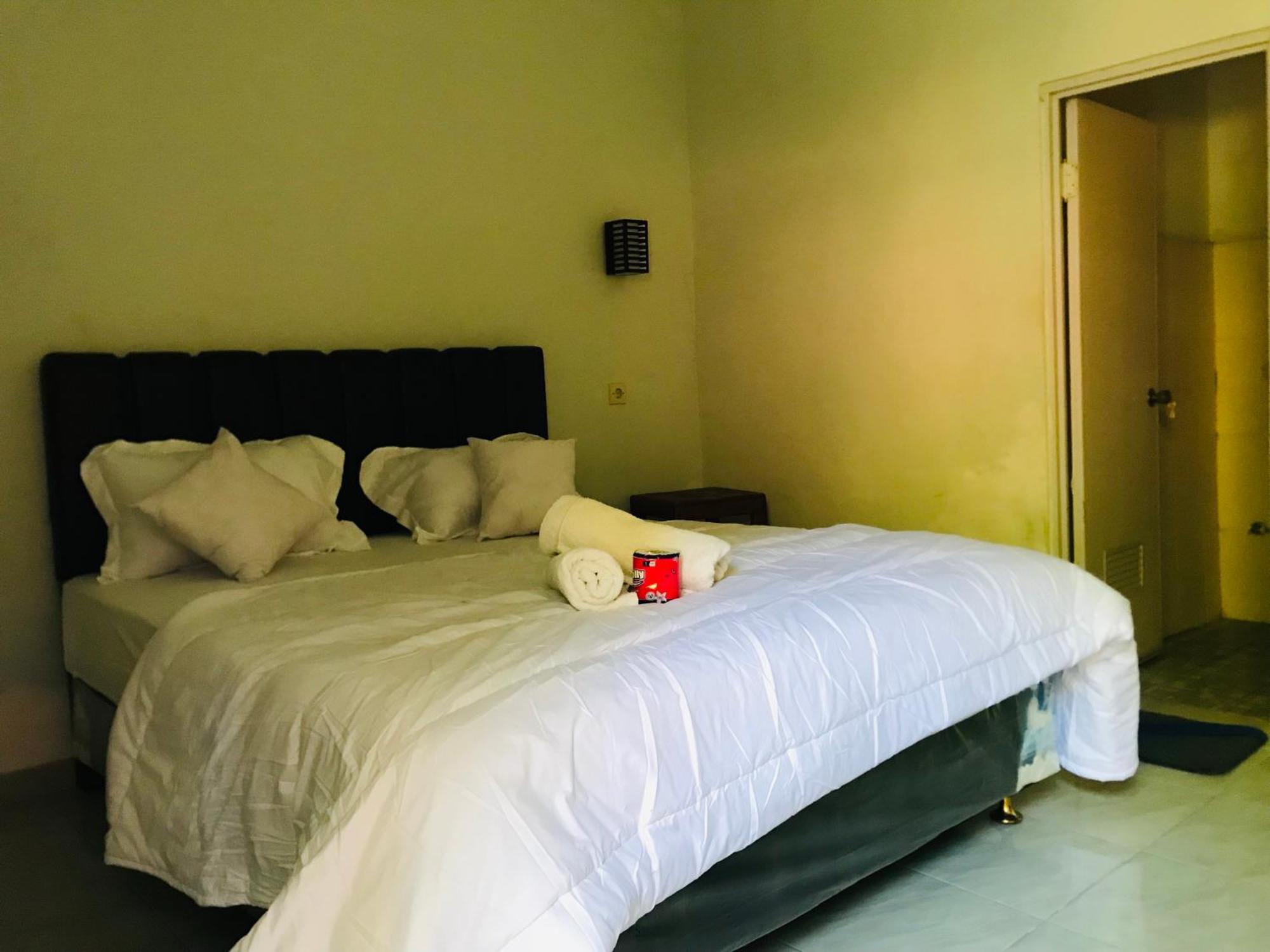 Kampung Homestay Kuta  Exterior foto